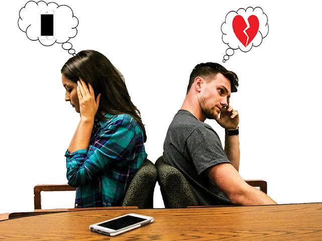 How to Build a Healthier Relationship With Your Phone
